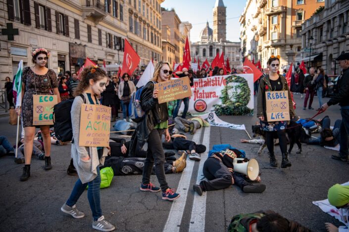 Klimademonstration i Rom – Italien og Kina indleder en hed kærlighedsaffære, mens skepsissen vokser i resten af EU Fotograf Jens Bach ROM
